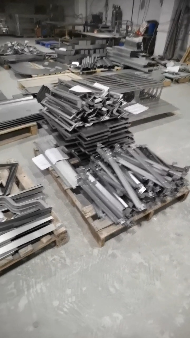 Low-Volume Production of Custom Metal Parts