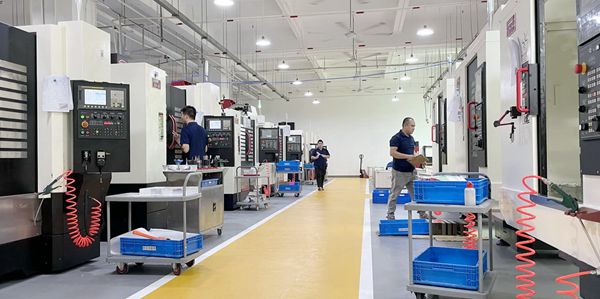 HMLV manufacturing workshop