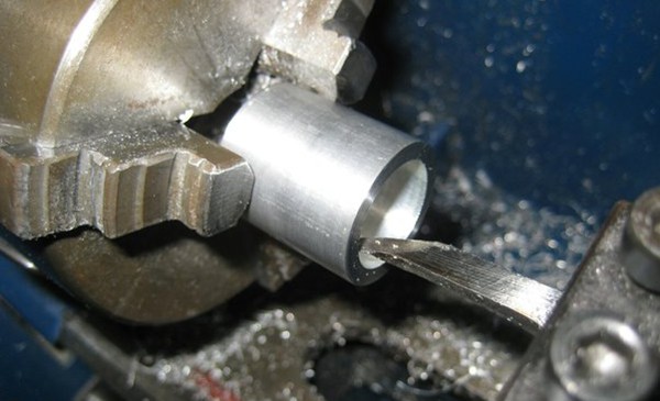 boring turning