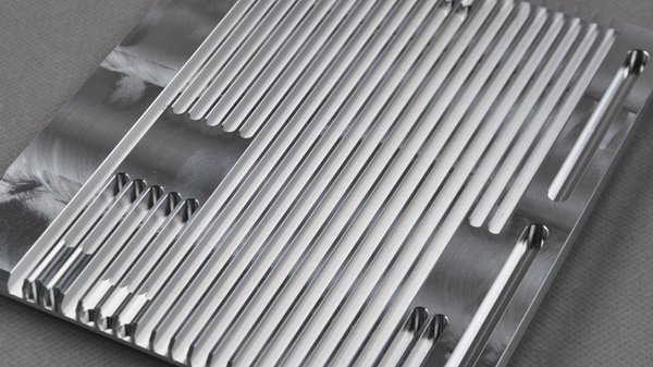 burr-free component surfaces