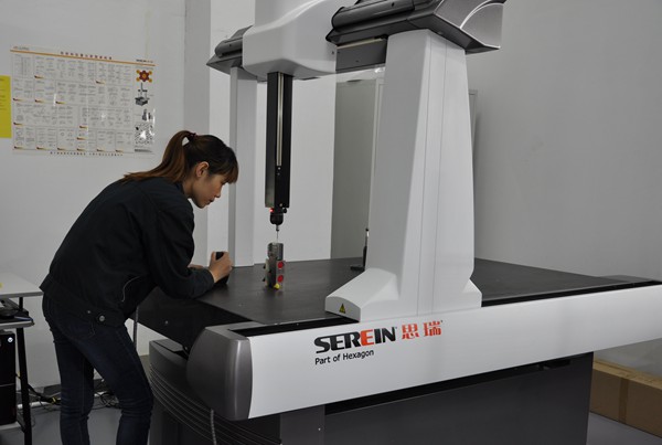 calibrated cmm machine for inspecting