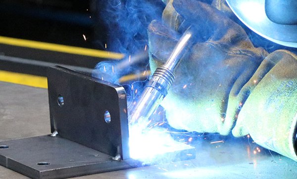 sheet metal riveting