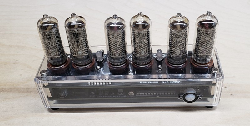 the vacuum tube clock