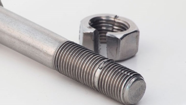 thread galling
